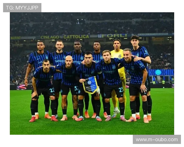 国际米兰高位压迫战术破解克雷莫纳防线，泽林斯基世界波锁定胜局